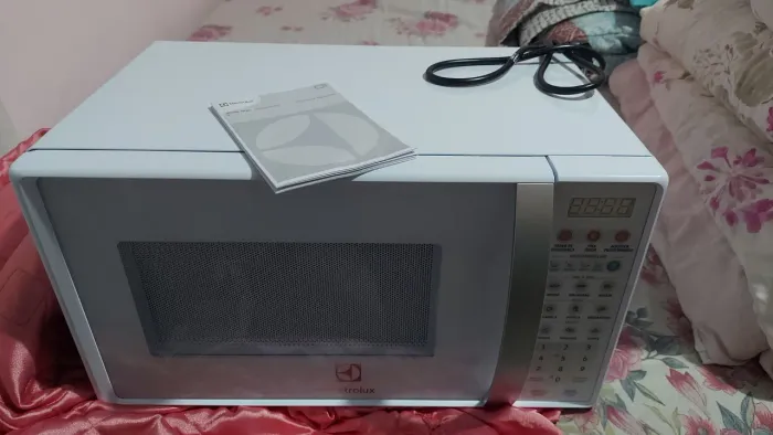 Microondas Eletrolux NOVO!