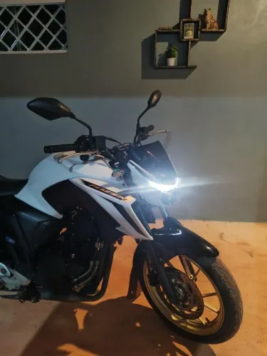 Fazer 250 FZ25