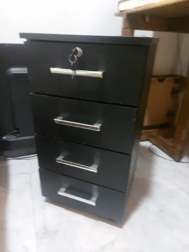 Vende-se gaveteiro 4 gavetas
