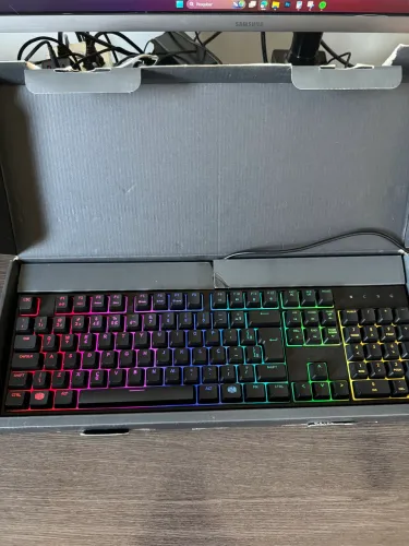 Teclado Coolermaster MasterKeys