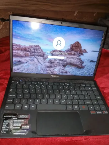 Notebook 64gb (usado)