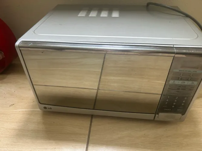 Microondas LG RETIRADA DE PEÇAS