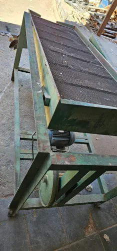 Peneira vibratória 4 com granulação