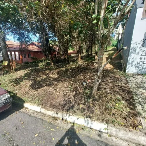 TERRENO EM CD FECHADO EM COTIA...