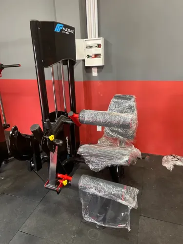 CADEIRA EXTENSORA/FLEXORA CONJUGADA PROFISSIONAL ? NOVA, SEM USO