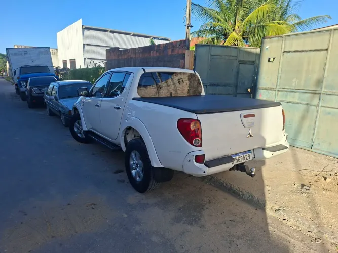 Mitsubishi L200 Triton HPE 3.2 CD TB Int.diesel AUT 2011