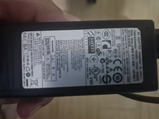 Fonte de notebook Samsung
