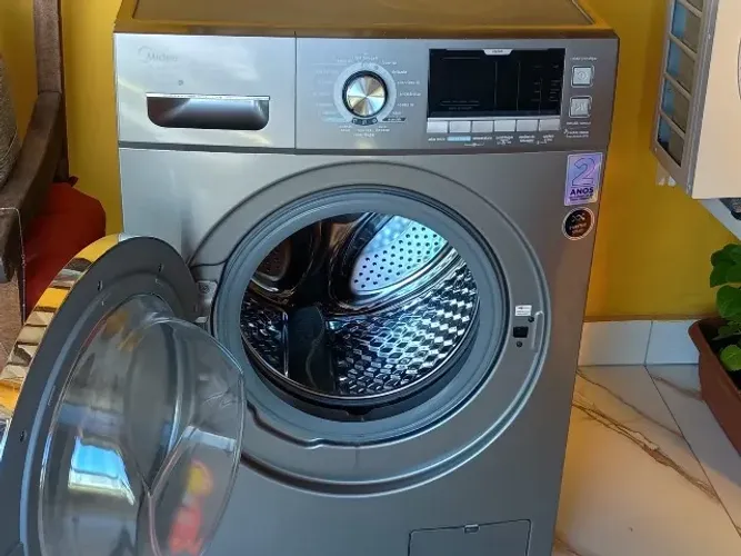 Vendo máquina midea lava e seca inox