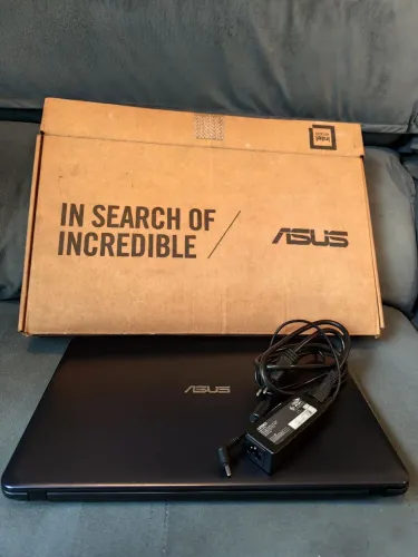 Notebook Asus i3 7° Geração