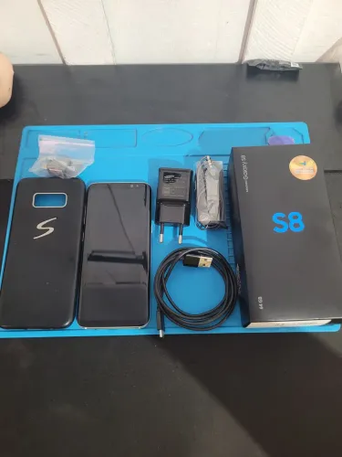 vendo celular s8 64 gigas todo original