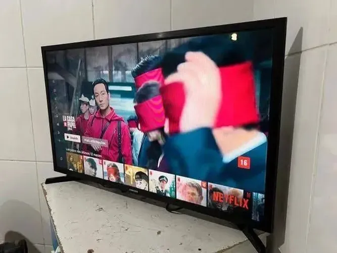 Vendo TV sansung smart 32 polegadas