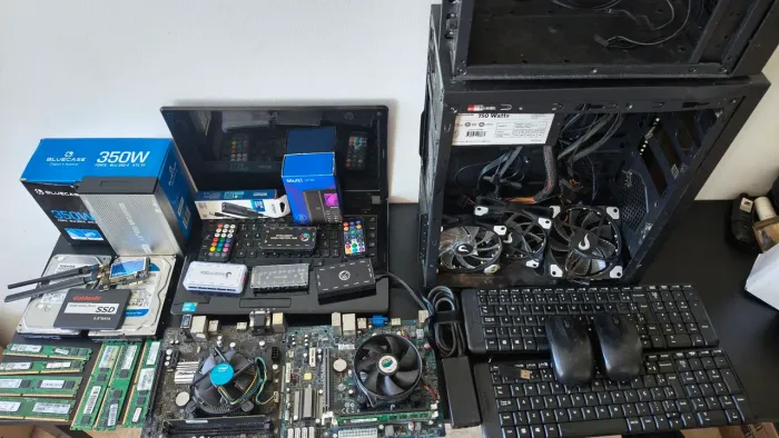 Notebook, placa mãe, gabinete, memórias, HD, SSD, fonte...