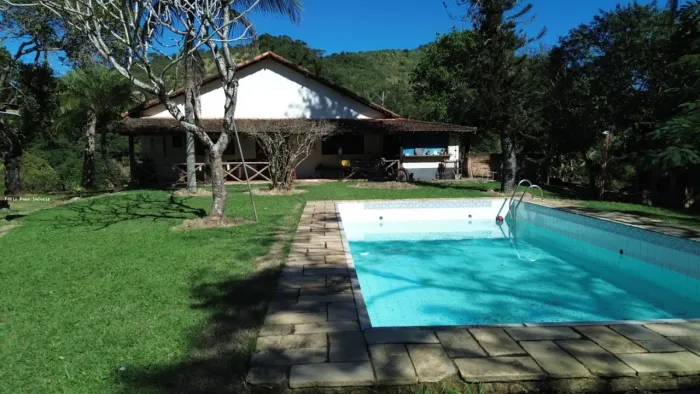 Fazenda para Venda, Granada, 4 dormitórios, 2 suítes, 3 banheiros, 3 vagas