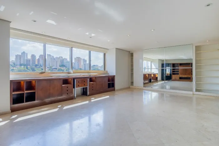 Apartamento para venda em Higienópolis com 3 quartos, sendo 1 suíte, 180m²