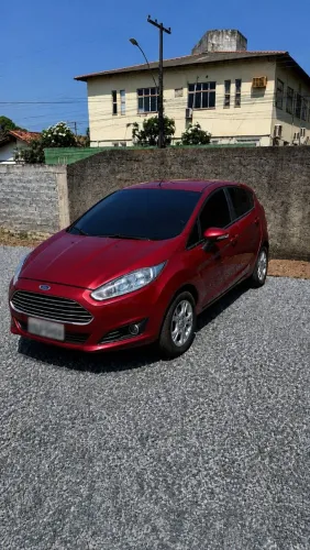 Ford Fiesta 1.6 16V Flex Aut. 5P 2015