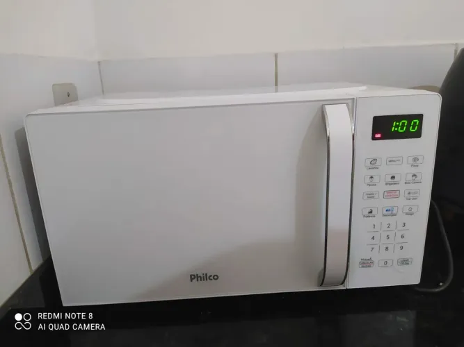 MICROONDAS PHILCO 20LT