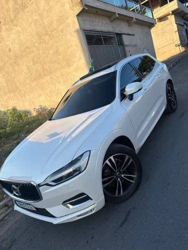 Volvo XC 60 T-5 Momentum 2.0 254cv AWD 5P 2019