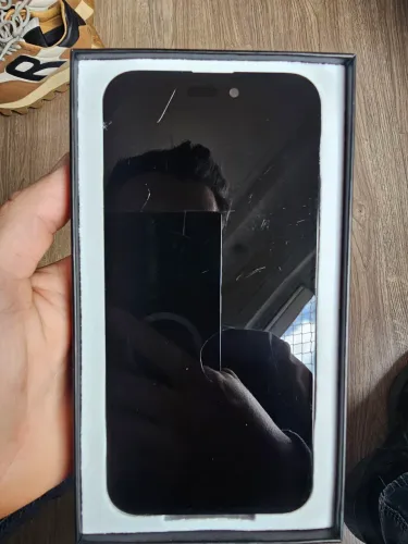 Tela iphone 14 Pro Max LCD (com detalhe mínimo)