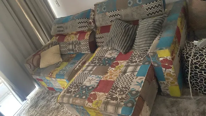 Sofá conservado 