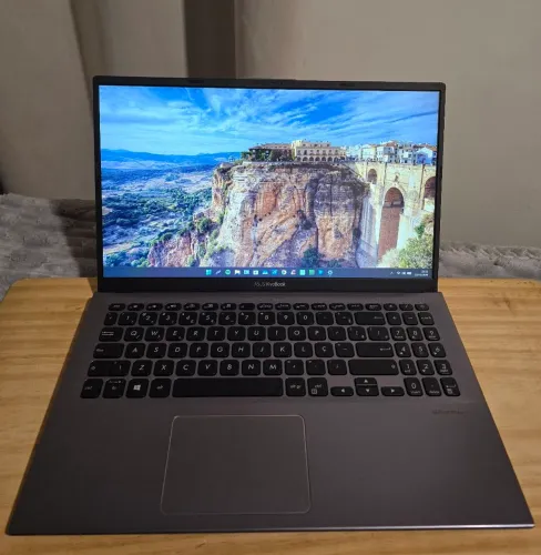 Notebook ASUS Vivobook 15 X512FJ