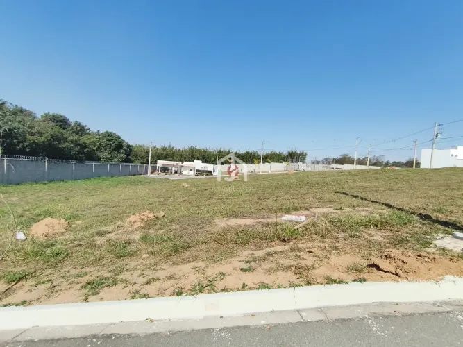 Terreno c/ área de 175,00m² no Condomínio Bosque da Imperatriz em Pindamonhangaba