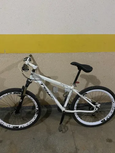 Vendo Bicicleta aro 26