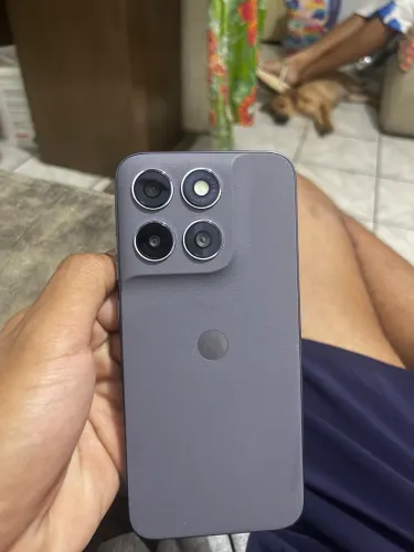 Celular moto G67