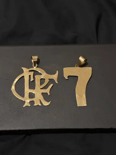 Pingentes GRANDE em Ouro 18K 750