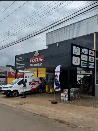 OPORTUNIDADE - PONTO COMERCIAL COM ESTRUTURA COMPLETA À VENDA