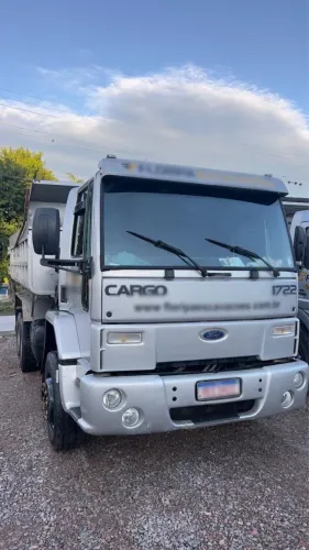 Ford Cargo 1722 ano 2003
