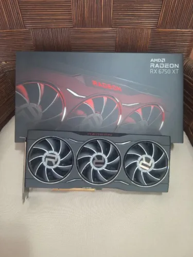 Placa de Vídeo RX 6750 XT Gaming XFX AMD Radeon, 12GB GDDR6