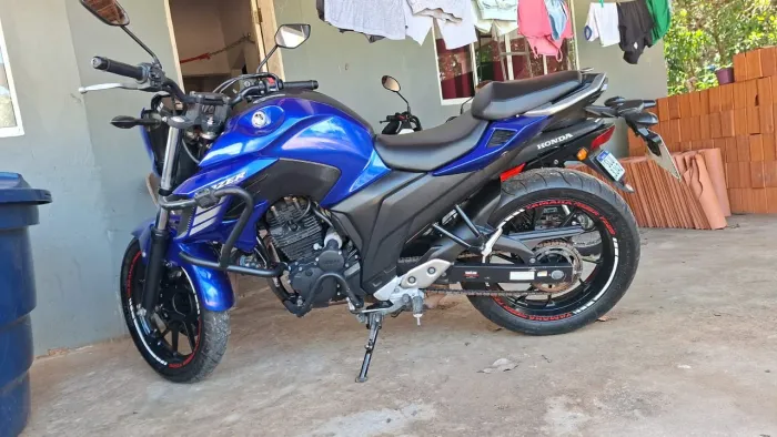 Vendo Yamaha fazer 250c