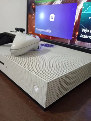 Vendo Xbox one s 1tb