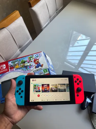 Nintendo Switch + Super Mario Wonder 
