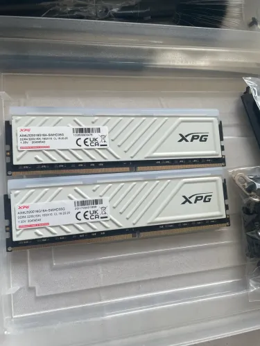 Memoria Ram XPG RGB 16gb DDR4 3200mhz