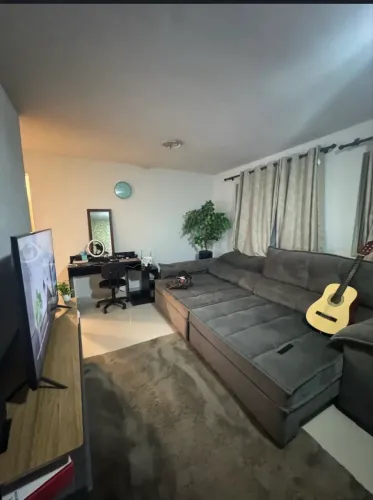 Vendo Apartamento mobiliado com alguns móveis 