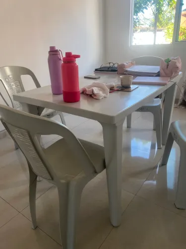 Mesa de plástico 
