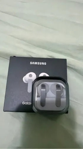 Galaxy buds 4 pro! 