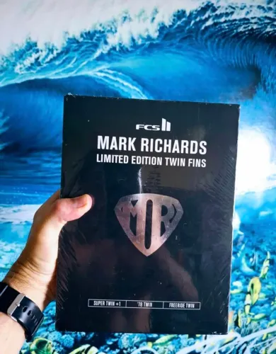 Box Mark Richards Contendo 3 jogos de quilhas FCS2