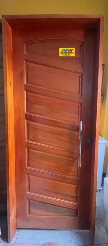 PORTA MADEIRA MACIÇA - JA VERNIZADA
