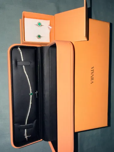 Conjunto life Vivara prata 925 esmeralda