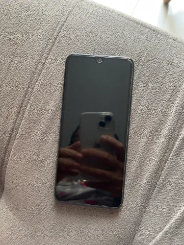 Celular seminovo 450,00
