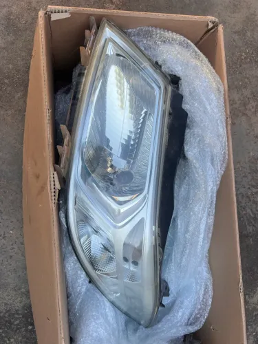 Farol dianteiro Prisma 2014 motorista 