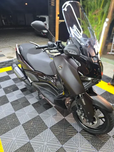 Yamaha 300 Conect
