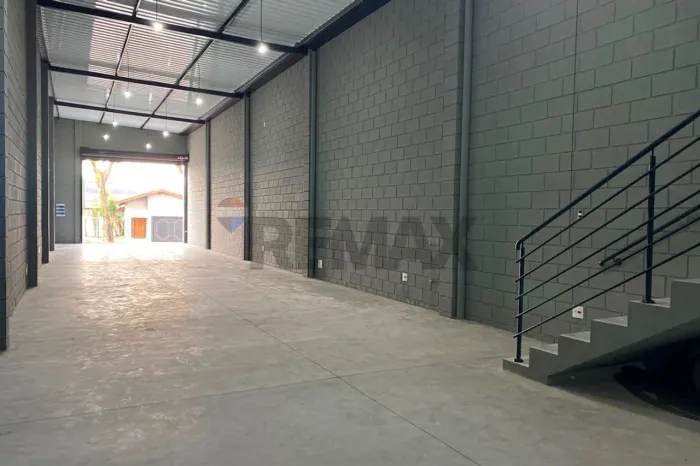 Barracão Comercial para Locação em Araras/SP  Bairro Jardim Cândida