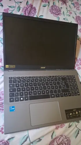 Nootbook Aspire 5 corei5 256ssd 8GB de Ram