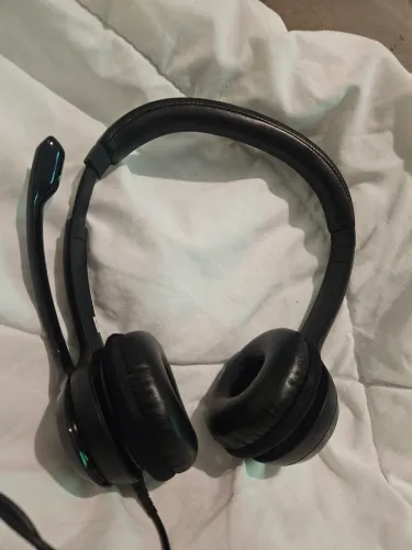 Fone de ouvido USB