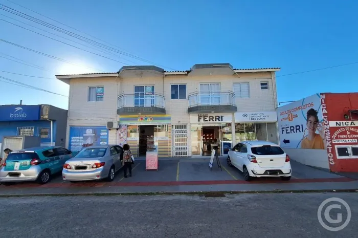 Kitnet bem localizada em Forquilhinhas, São José