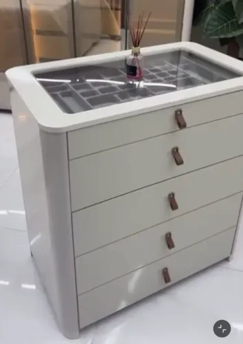 CÔMODA INNOVA COM VIDRO