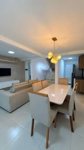 RS | ALUGO TRIPLEX COM MOBÍLIA